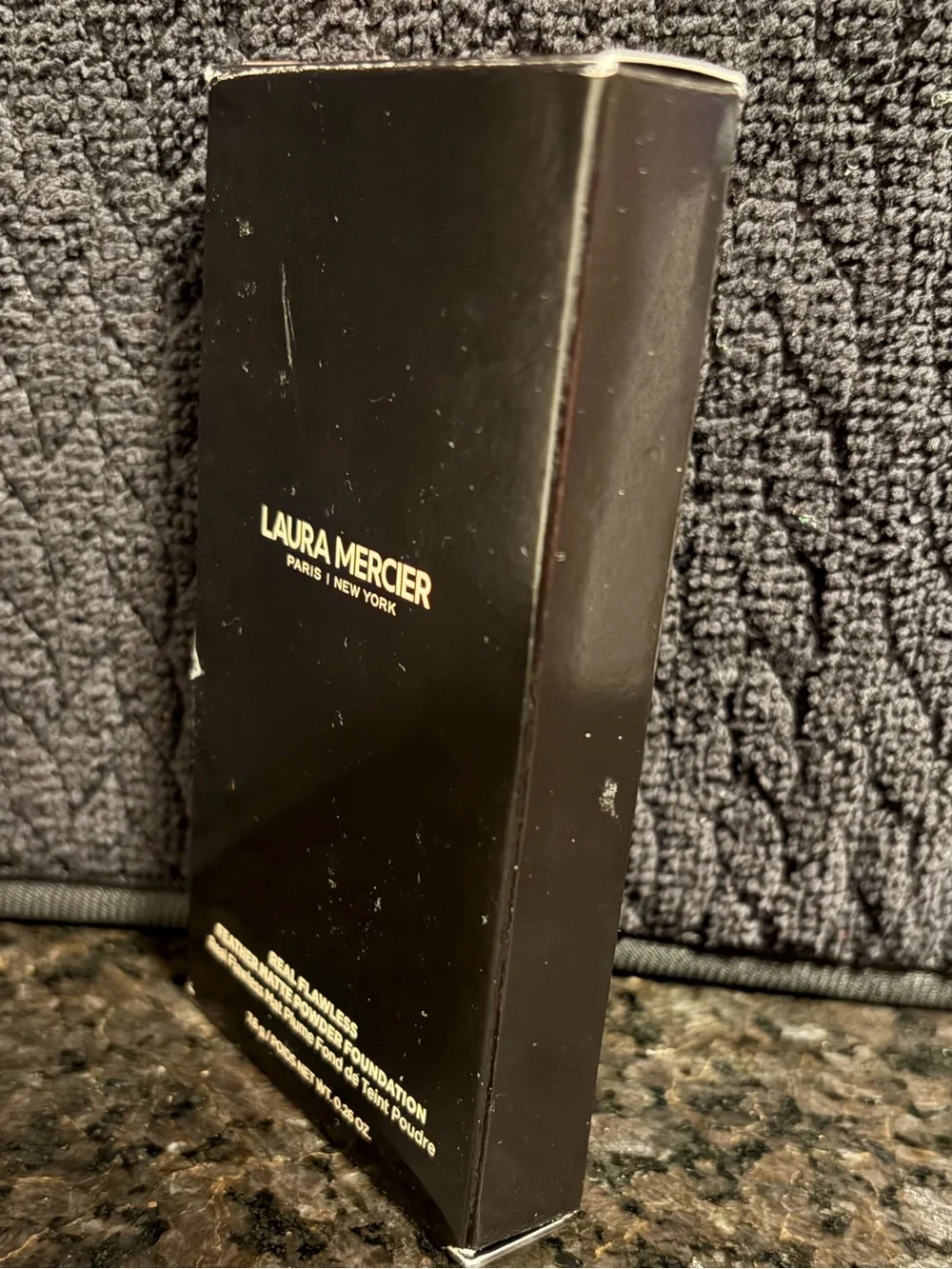 Laura Mercier Real Flawless Feathers Matte Powder Foundation - New in Box